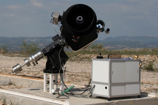 Télescope robotisé de 400 mm de diamètre
