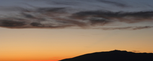 Mont Ventoux au coucher du Soleil Mont Ventoux au coucher du Soleil