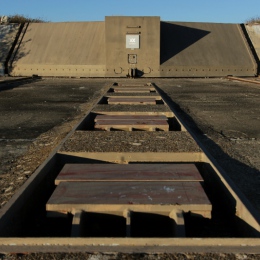 Porte de 145 tonnes de l'ancien missile