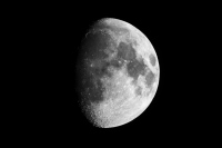 La Lune, à observer aux télescopes